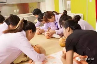 快來報(bào)名 母嬰護(hù)理師 高工資的敲門磚