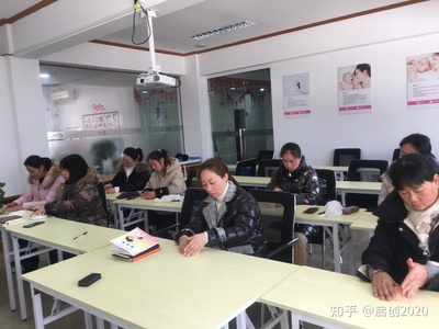 高級催乳師的多元就業(yè)方向與發(fā)展前景